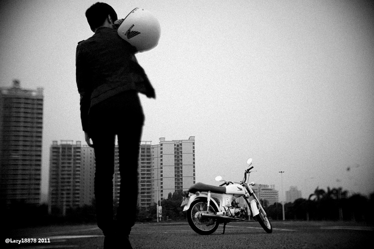 http://i.dcview.tw/gallery/201110/4c8af44665cbdb4dd97ad785890fdb9b.jpg