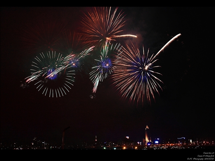 http://i.dcview.tw/gallery/201110/5eceef621441fec0a1c818121437d3e1.jpg