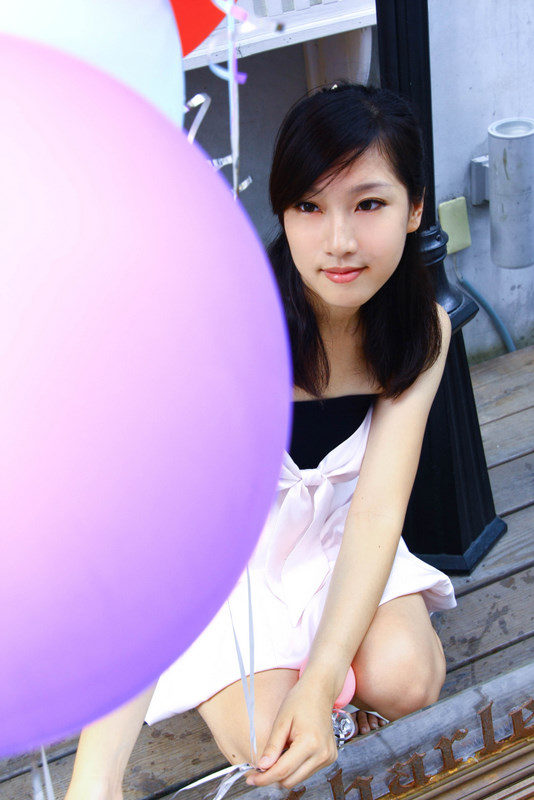 http://i.dcview.tw/gallery/201110/65f292849598e10cc2d211a3e0c0b2fd.jpg