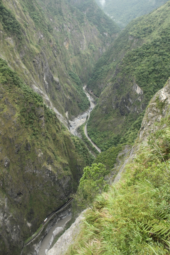 http://i.dcview.tw/gallery/201110/6a523921ef45cb7ae4c03fb826d81438.jpg