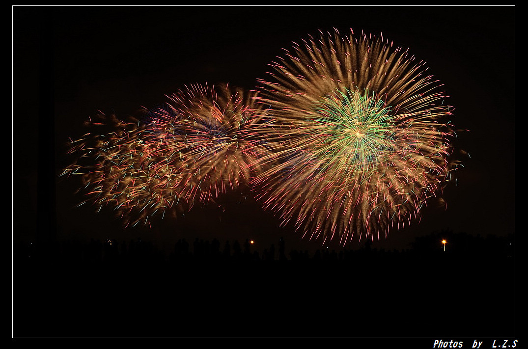 http://i.dcview.tw/gallery/201110/a9a7f7521ea896b522956324909f76d1.jpg