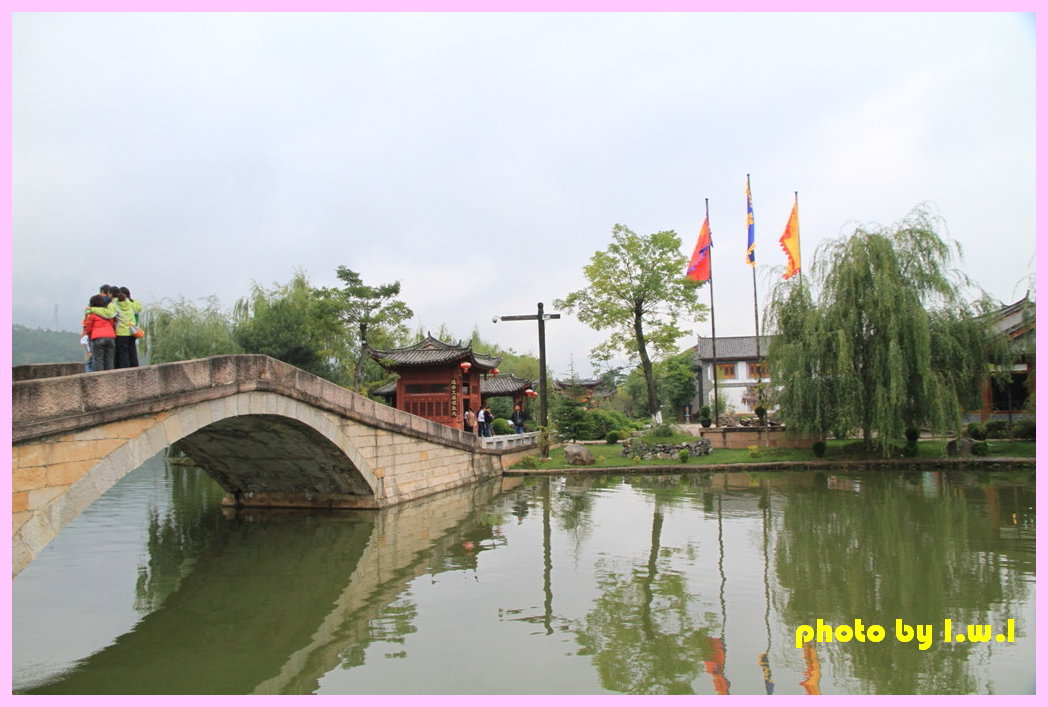http://i.dcview.tw/gallery/201110/c25e263f12372c7b00df25312efed866.jpg