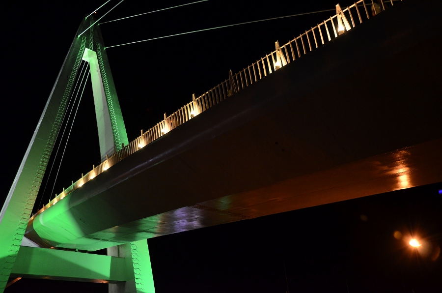 http://i.dcview.tw/gallery/201110/c4116807d5c01491cd5316c0982d2999.jpg