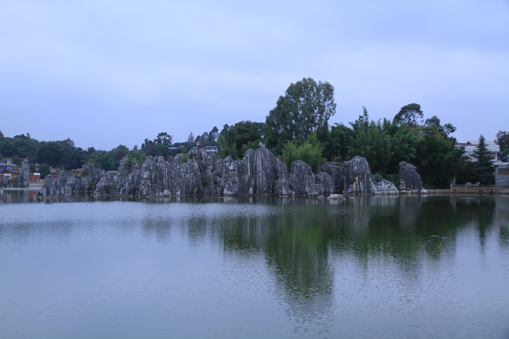 http://i.dcview.tw/gallery/201110/c698d2b9bbd5ca01a8b41a5f8555942c.jpg