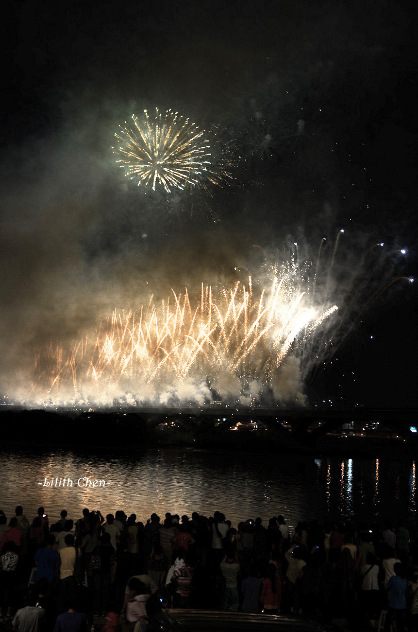 http://i.dcview.tw/gallery/201110/fac2a5ca6d093402a4079b11b6f3982f.jpg