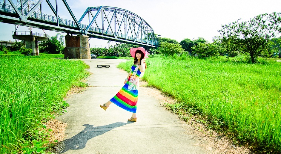 http://i.dcview.tw/gallery/201110/fc4344913dcd21ddde968209ca59c1c3.jpg