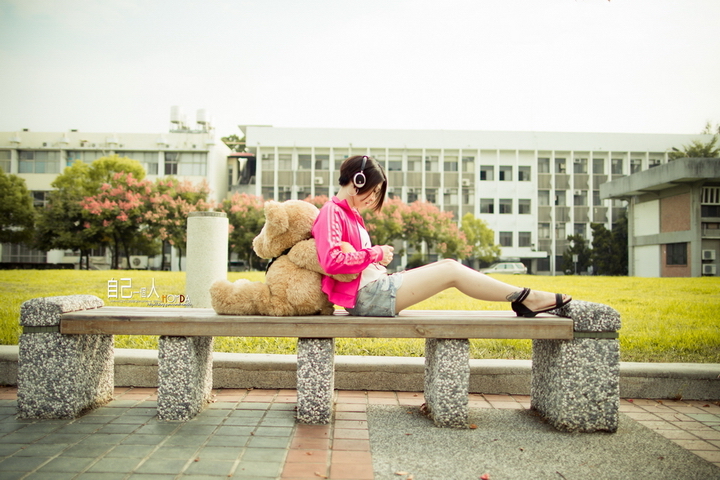 http://i.dcview.tw/gallery/201110/fedd58d00afb46264a9f602e7af36c9c.jpg