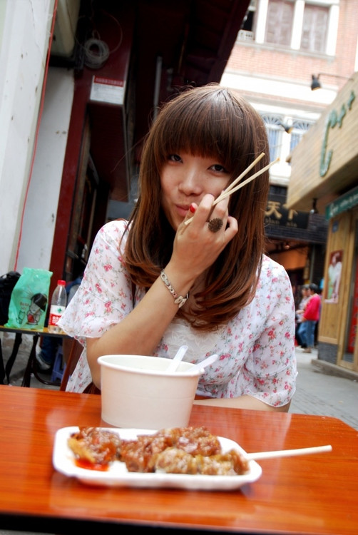 http://i.dcview.tw/gallery/201111/083397366cf742b4a82f2f8d28644b95.jpg