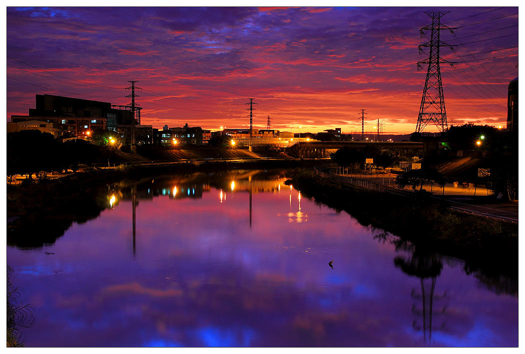 http://i.dcview.tw/gallery/201111/0f6bdba784ef76a0e5cd6d6502efb903.jpg