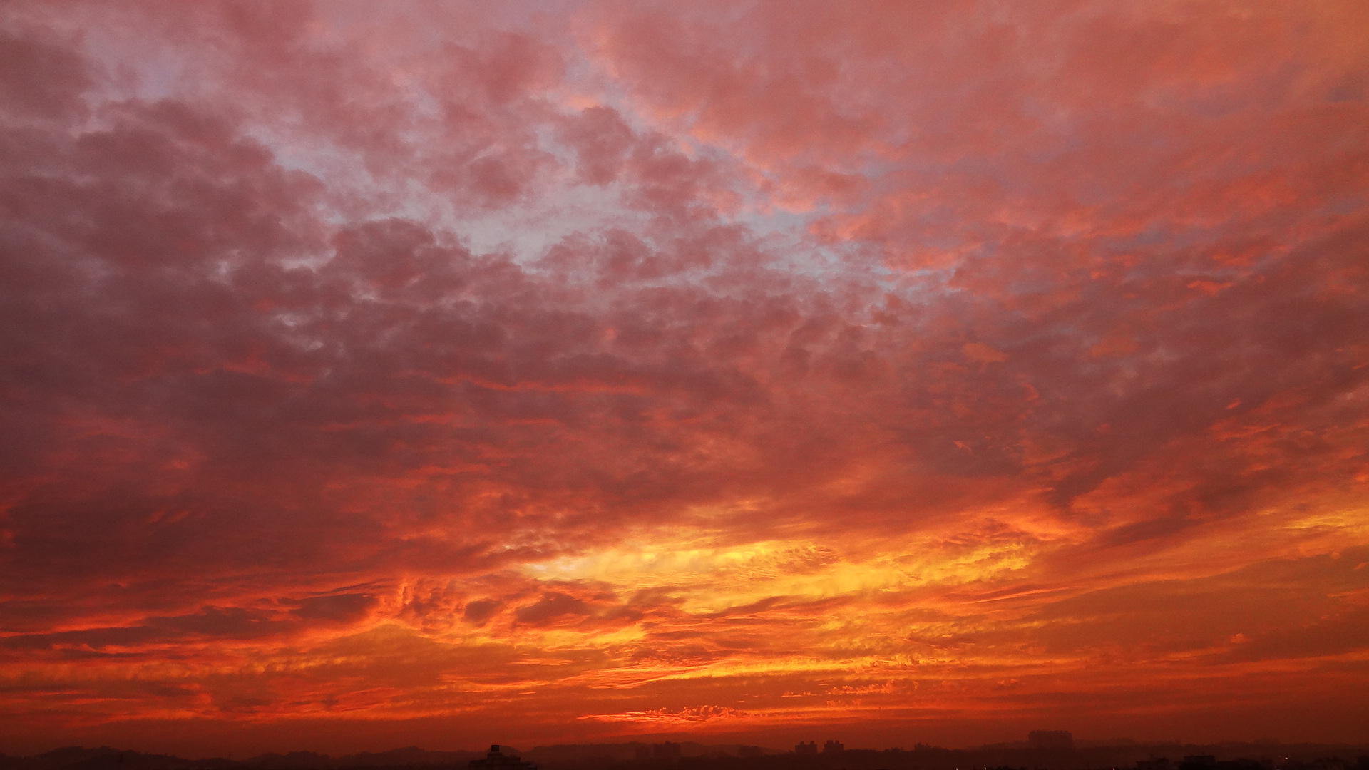 http://i.dcview.tw/gallery/201111/17ee935a84417c942e3f2e346cc6a2e9.jpg