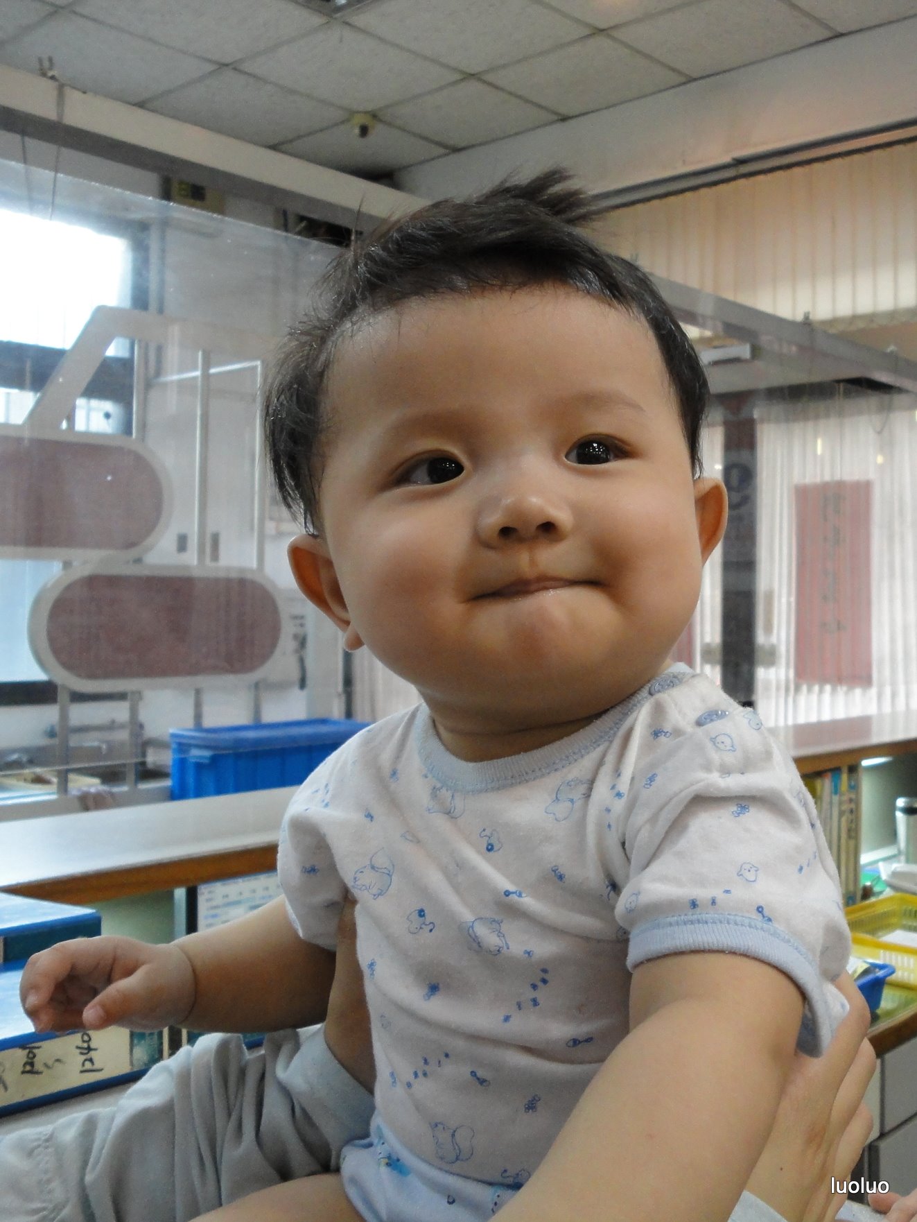 http://i.dcview.tw/gallery/201111/17f7407f372e45fb6489bd0567220fc1.jpg