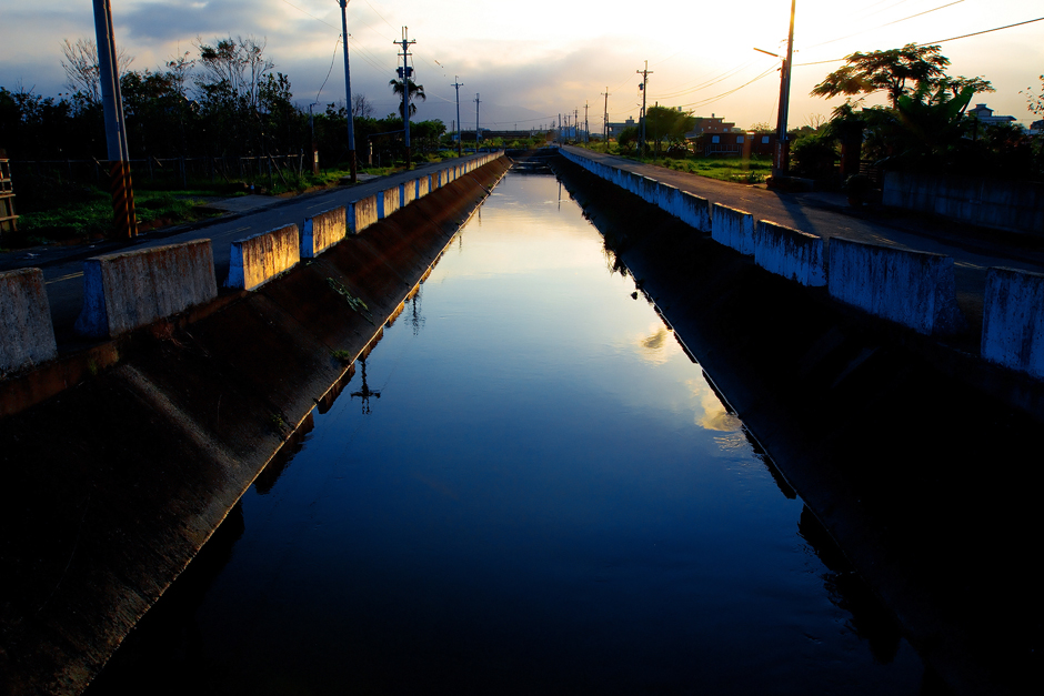 http://i.dcview.tw/gallery/201111/293775073d3cc0b3864a816c8a82db5d.jpg