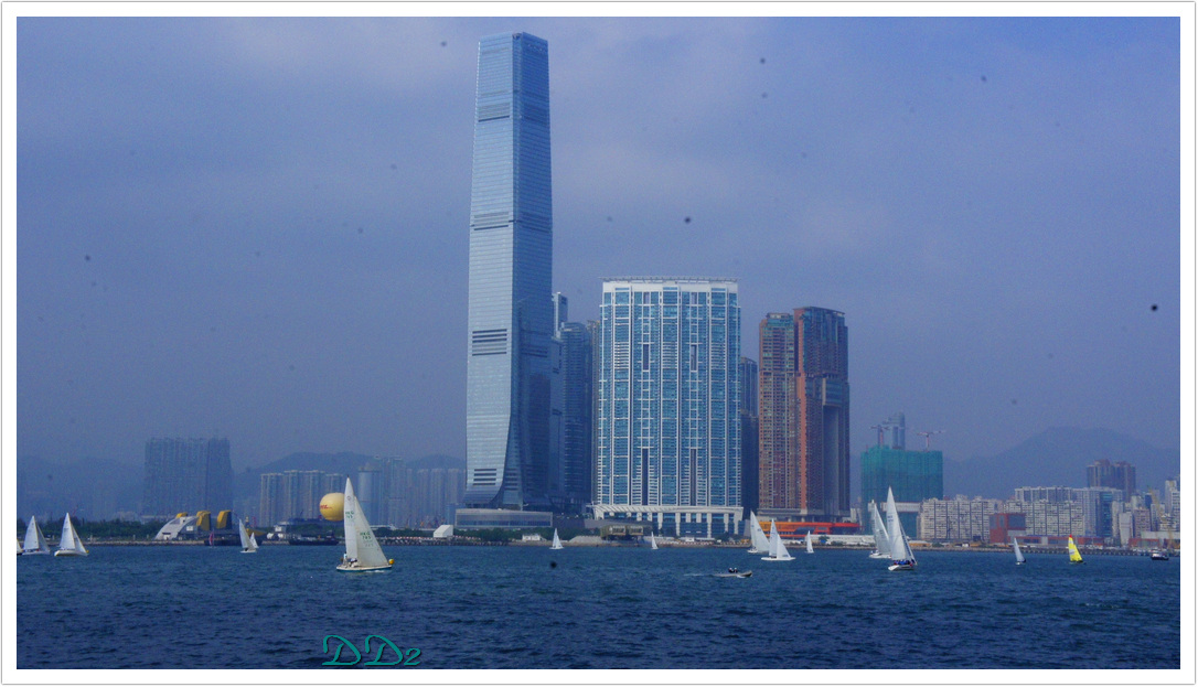 http://i.dcview.tw/gallery/201111/2bc77e9f970eb1a68a14f12725ffa7d4.jpg
