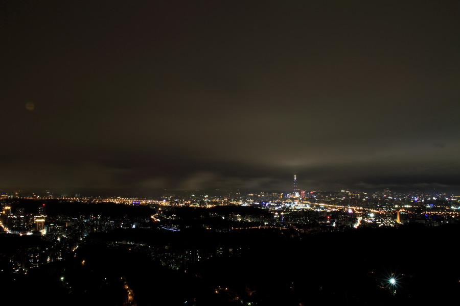 http://i.dcview.tw/gallery/201111/3b863b43407ed464d5a72a7b4332980a.jpg