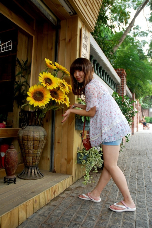 http://i.dcview.tw/gallery/201111/545441a70b9b7f3f48bb14360e4f5735.jpg