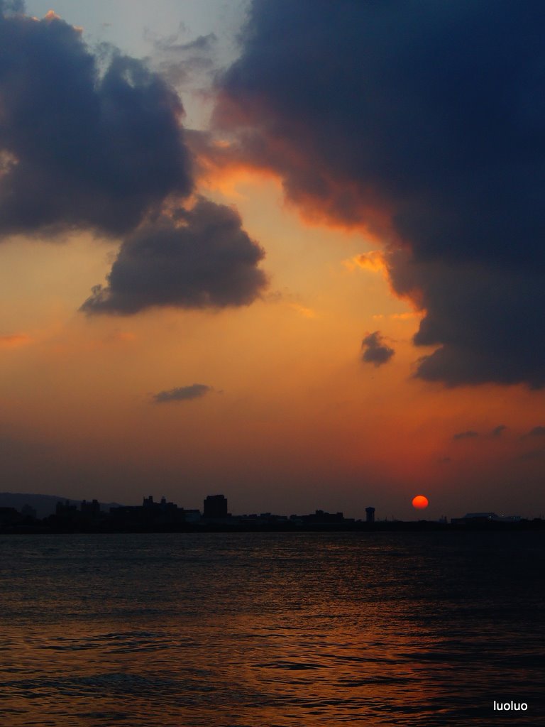 http://i.dcview.tw/gallery/201111/5d8c642d9e0cb9123822e78887315788.jpg