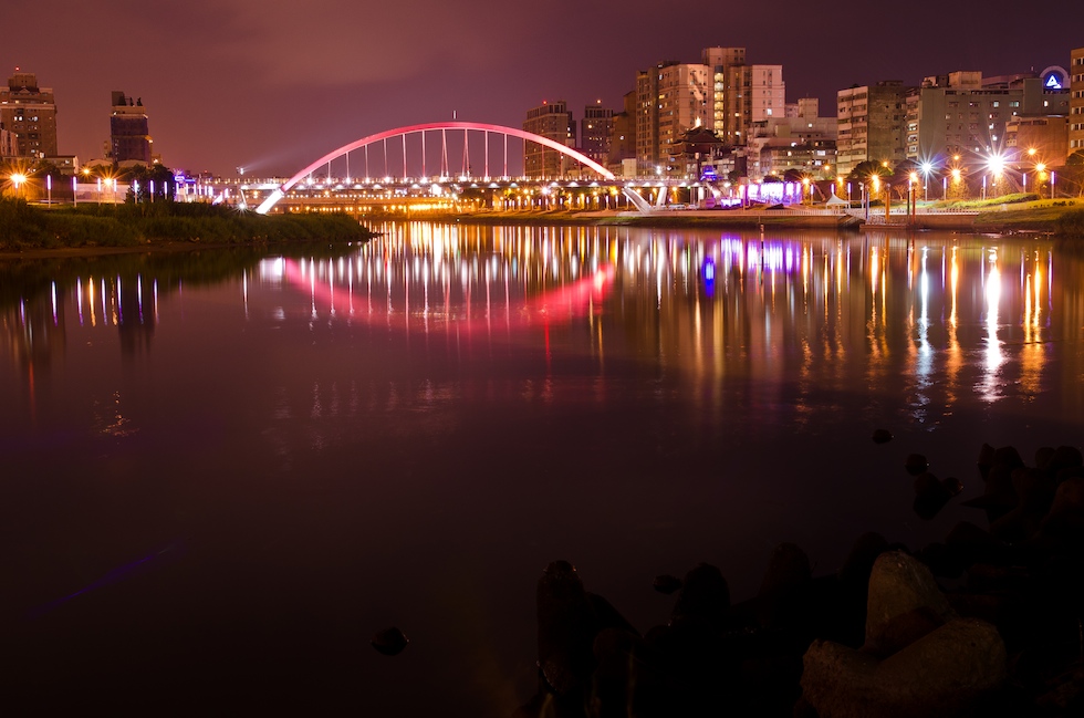http://i.dcview.tw/gallery/201111/5ee6a5d96d270a30ec1b34e8b3d8bfc9.jpg