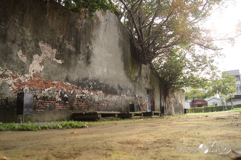 http://i.dcview.tw/gallery/201111/74864c35480d4fb77a15b4bcb7577628.jpg
