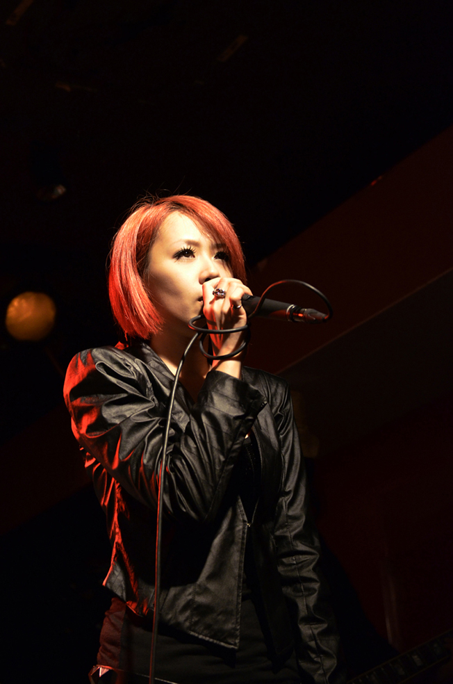 http://i.dcview.tw/gallery/201111/79a8655899d26cb8143bc1de5bdabe2d.jpg