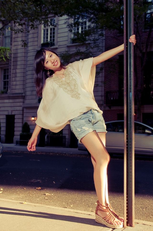 http://i.dcview.tw/gallery/201111/7e9d4c946095a15c777306ac16ddcda1.jpg