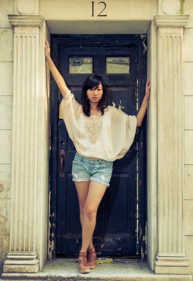http://i.dcview.tw/gallery/201111/9332d30916c3d813b43c6f04a7a7e60e.jpg