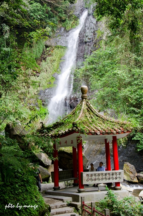 http://i.dcview.tw/gallery/201111/979749db68402b46bece6cb37583ee4d.jpg