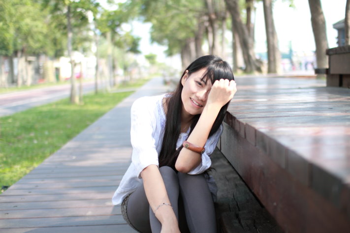 http://i.dcview.tw/gallery/201111/b9270f9ac91a8e43b0cb2f852f35f168.jpg