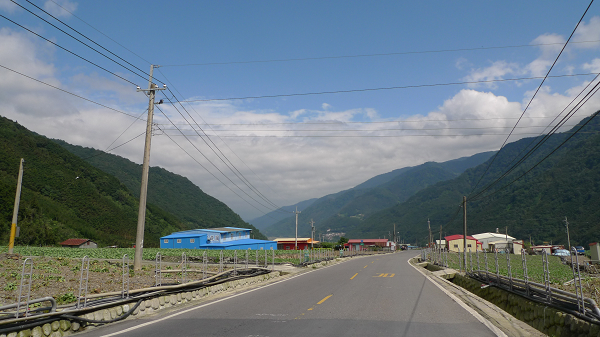 http://i.dcview.tw/gallery/201111/d62724283b06181a99018a075f5bf43f.jpg