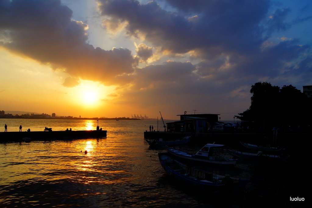 http://i.dcview.tw/gallery/201111/e56598cca8a3ab1d61a7d120494f91b0.jpg
