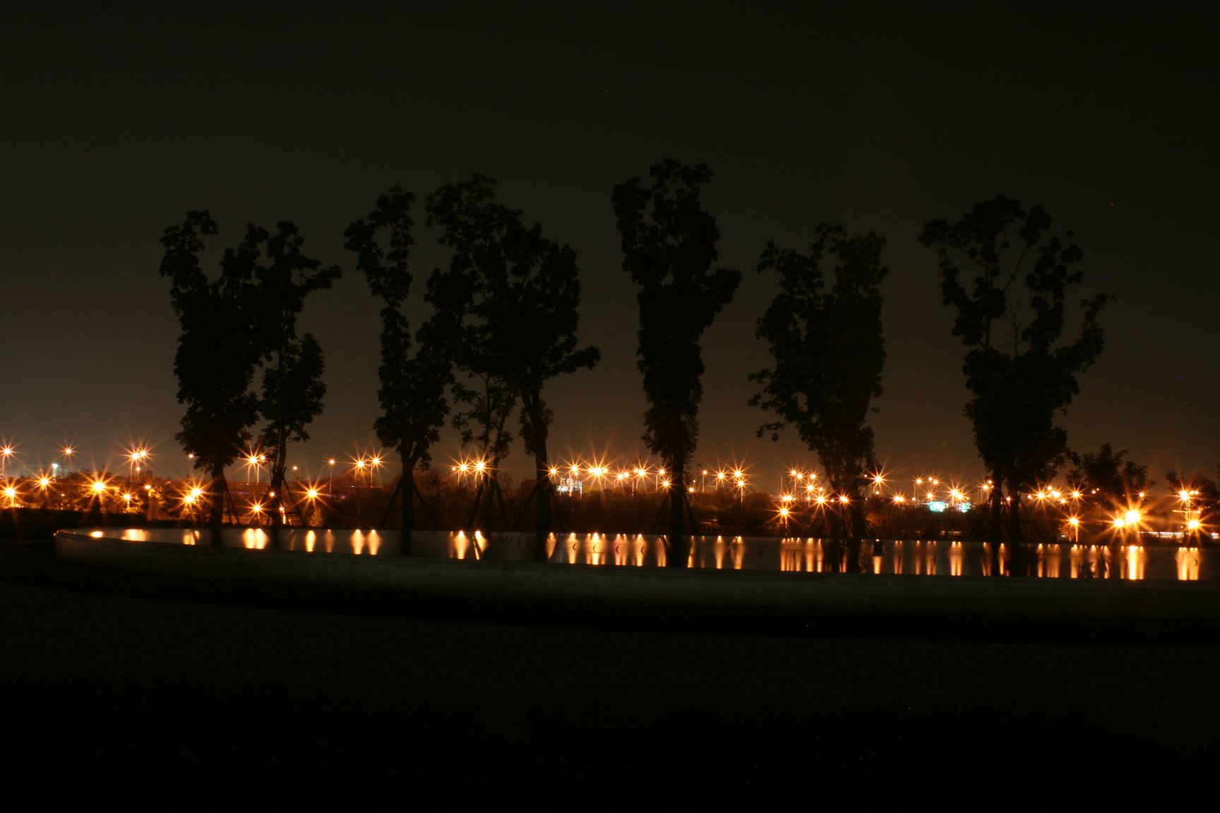 http://i.dcview.tw/gallery/201112/0068708aa90ef20a2704e9c64a4af283.jpg
