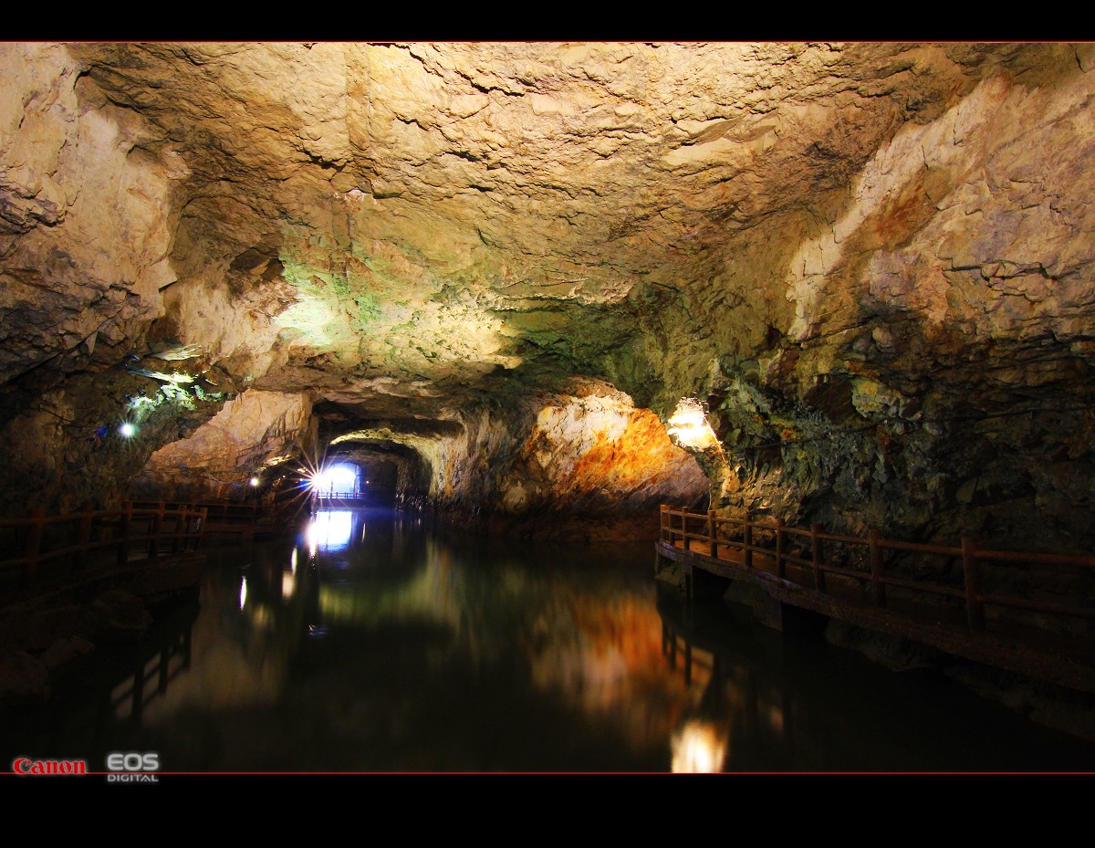 http://i.dcview.tw/gallery/201112/01b67a408e2601c59ed66d4847f45151.jpg
