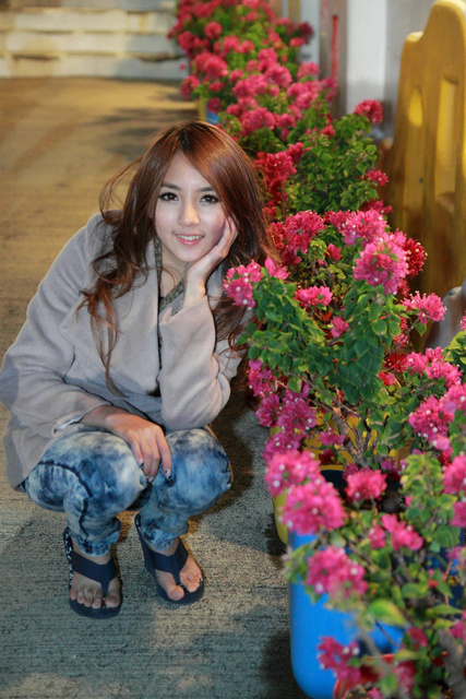 http://i.dcview.tw/gallery/201112/0c4b4ebb2eb33410861d02d40752e2ae.jpg