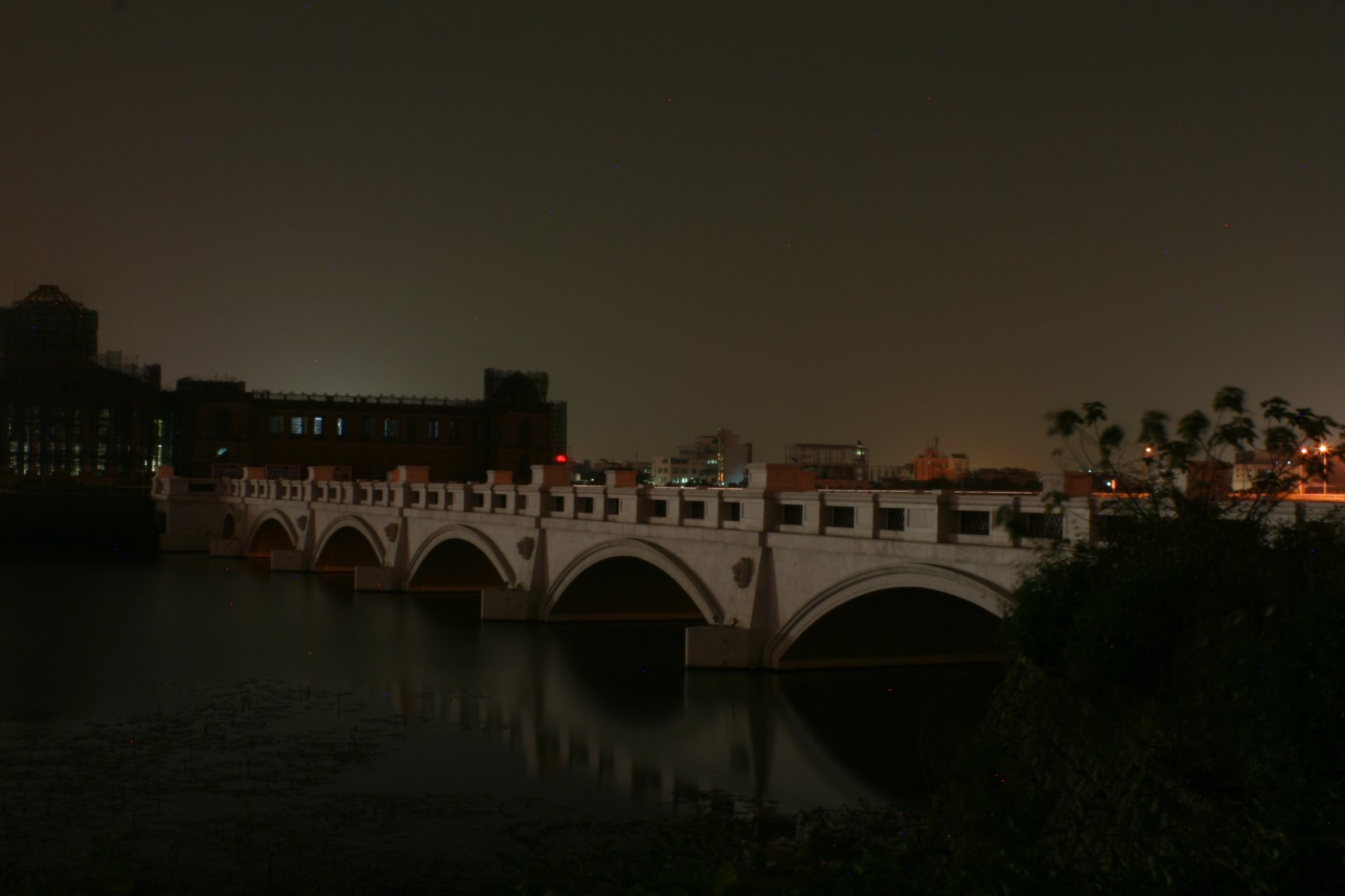 http://i.dcview.tw/gallery/201112/12e7ed3a2507916da9c25911d4b87b61.jpg