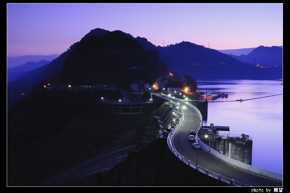 http://i.dcview.tw/gallery/201112/1a989a18448c01cf3137b01f23c044e5.jpg