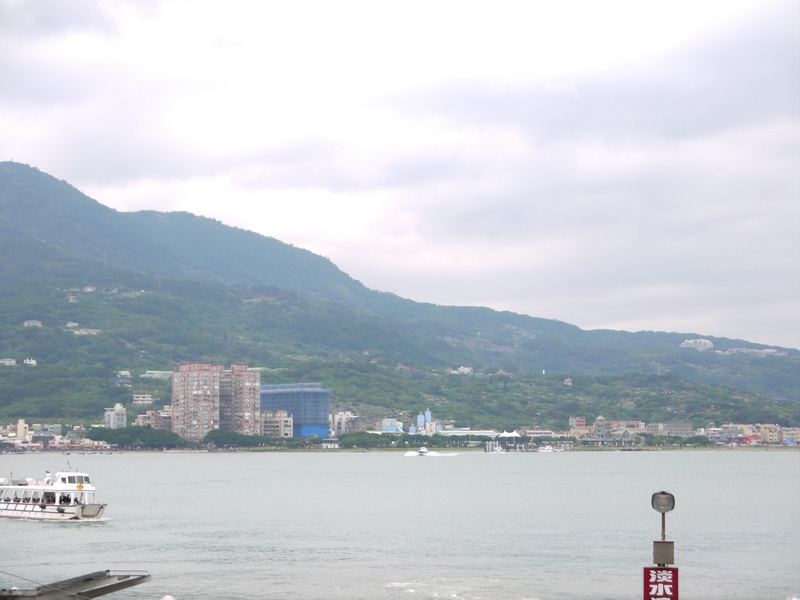 http://i.dcview.tw/gallery/201112/2c524201126e7f7520b6676ec60d1bda.jpg