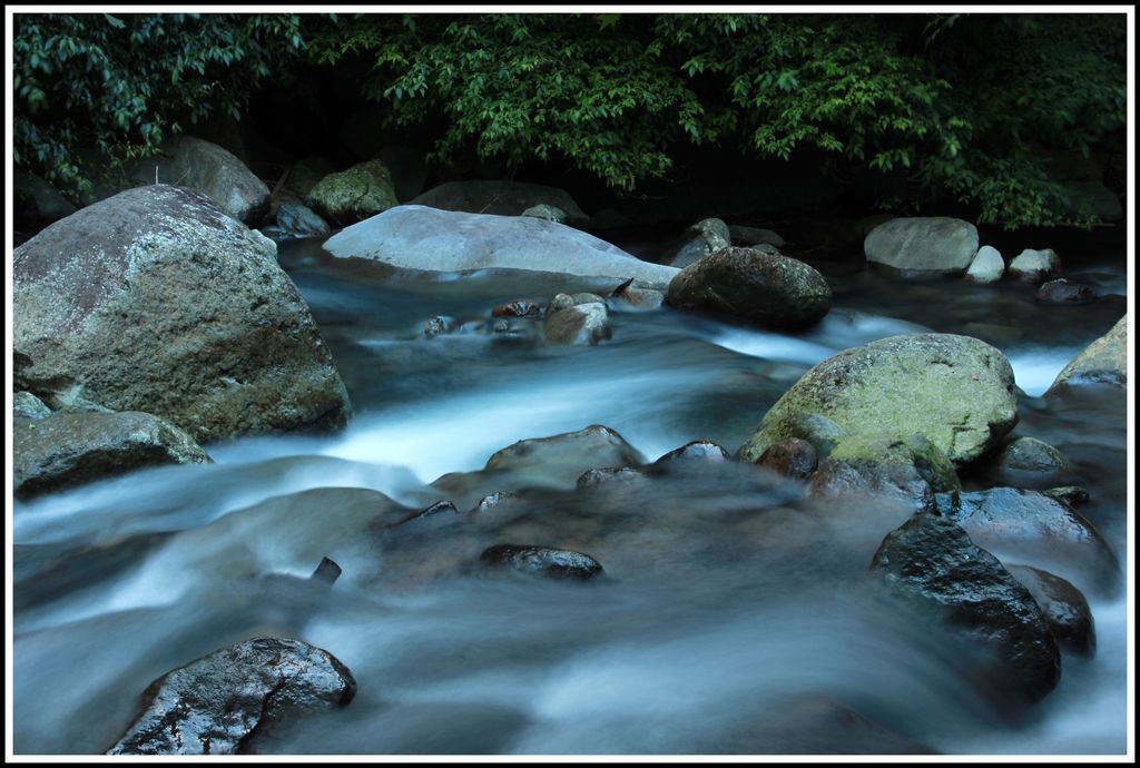 http://i.dcview.tw/gallery/201112/2f0f41f4aad1fa42581cd70eeb9d7407.jpg