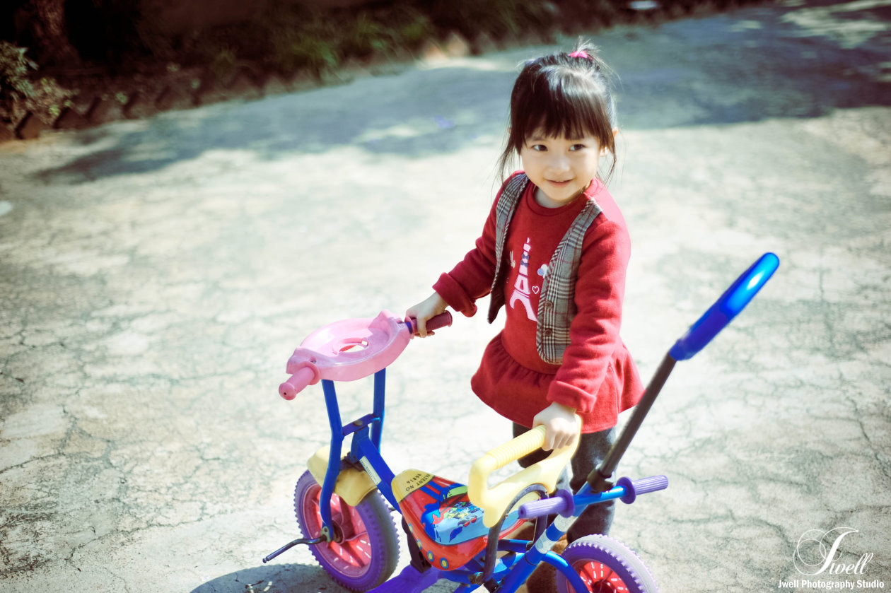 http://i.dcview.tw/gallery/201112/3249c615b13e6d4e4b8ff77844802ace.jpg