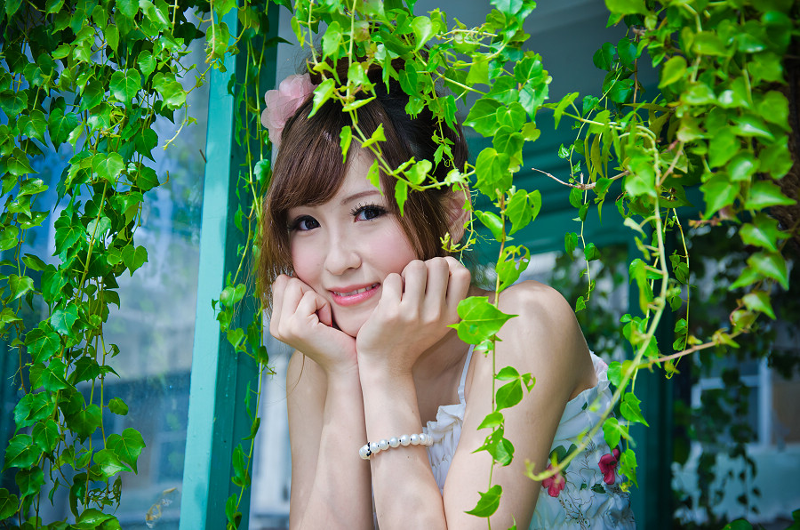 http://i.dcview.tw/gallery/201112/498ae12847fe259ad33392c06a12ef0b.jpg