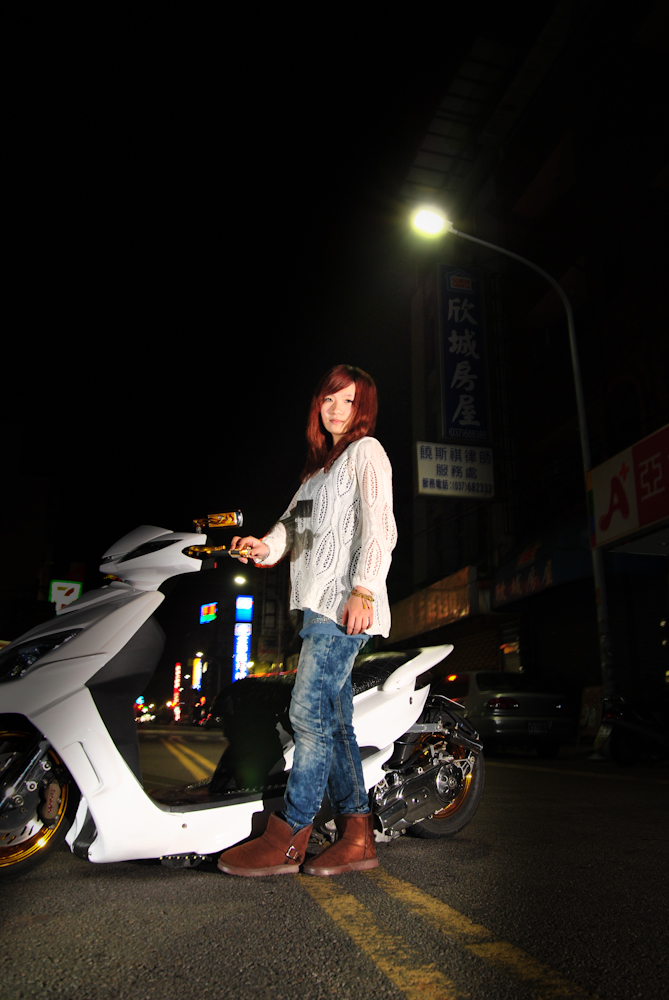 http://i.dcview.tw/gallery/201112/660fb537efea273286bbafdff6f1d55d.jpg