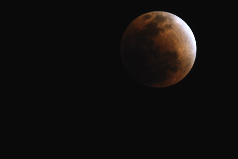 http://i.dcview.tw/gallery/201112/9fe43d9b2dca6c74c9a30b8e32f23827.jpg