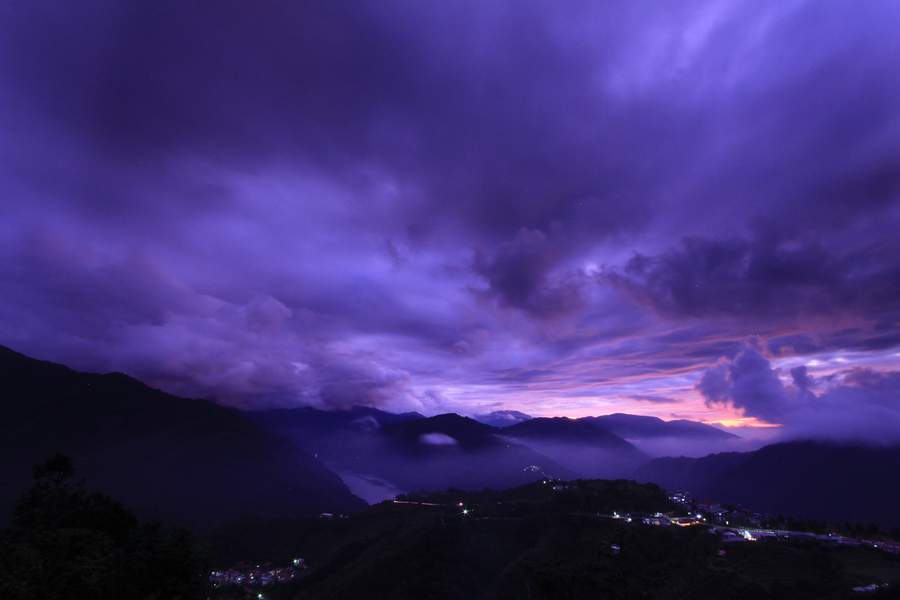 http://i.dcview.tw/gallery/201112/c3d9d42f76d2fa703112ede323498843.jpg