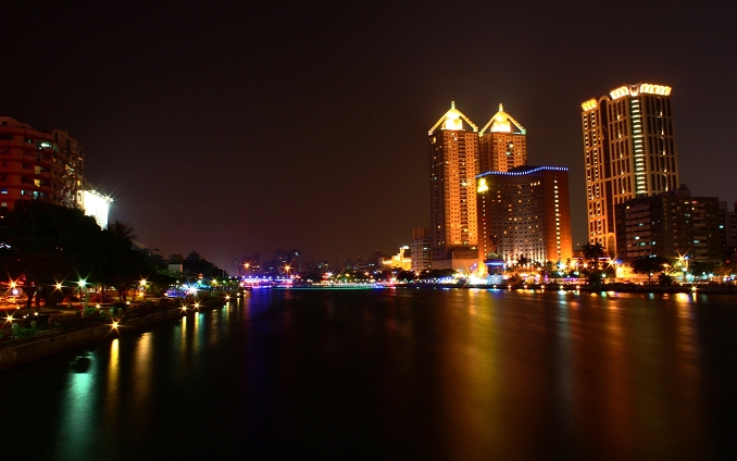 http://i.dcview.tw/gallery/201112/e6f429c749e18a51536c65f4d600ad26.jpg
