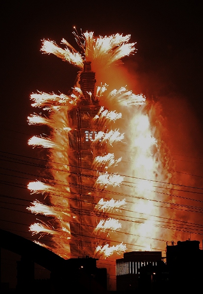 http://i.dcview.tw/gallery/201201/0c26dd78eb7d2e06ee5d6711a167f64f.jpg