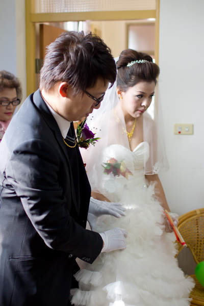 http://i.dcview.tw/gallery/201201/1799f36c08852b71a24182e34e2beb5f.jpg