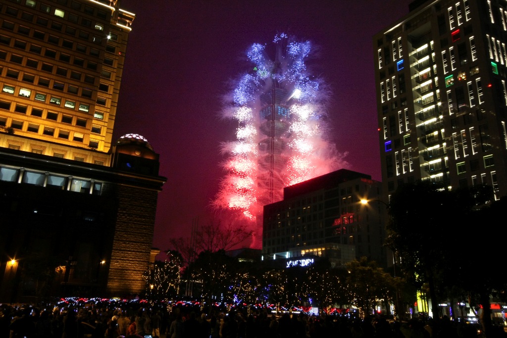 http://i.dcview.tw/gallery/201201/1ddee6c1bbff4077219763860a5a49cc.jpg