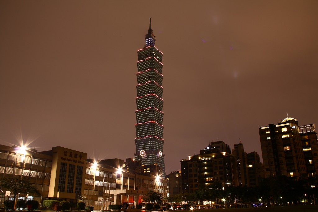 http://i.dcview.tw/gallery/201201/31f3bb49d3ba0bacdbe28153240f8b58.jpg