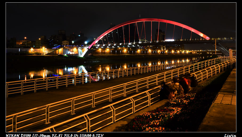 http://i.dcview.tw/gallery/201201/3cc69fd8448ae2995a0f210b394bac2c.jpg