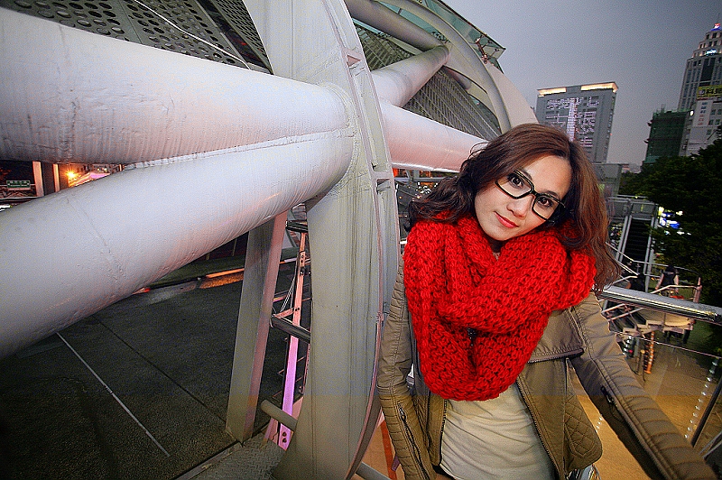 http://i.dcview.tw/gallery/201201/4632a2da839242f7147673e5189cf30a.jpg