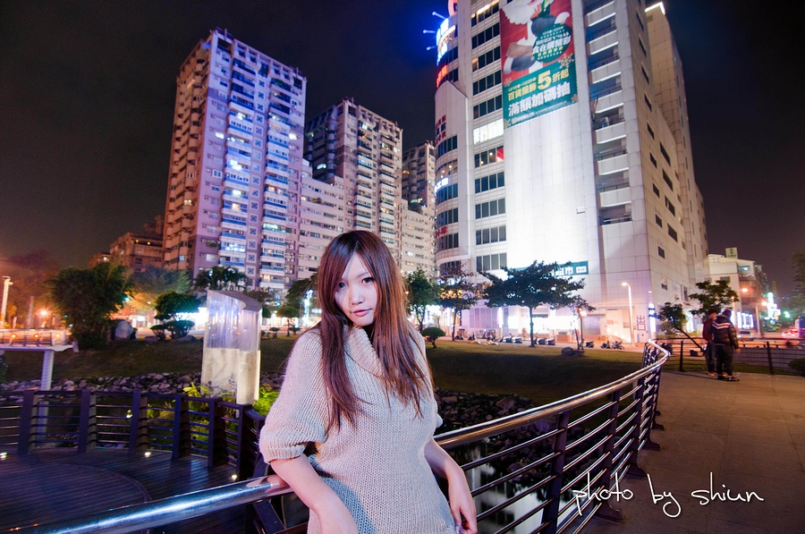http://i.dcview.tw/gallery/201201/670fca30b4e39fff429e17c1cceb5343.jpg
