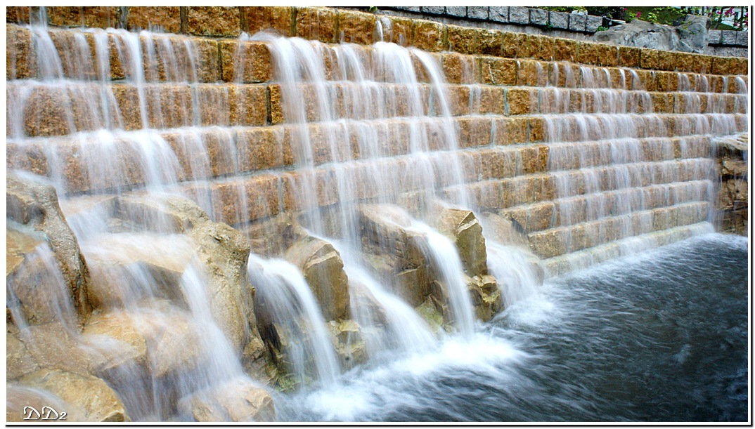http://i.dcview.tw/gallery/201201/6a1a615e1b412ed7feea9286406f77d3.jpg